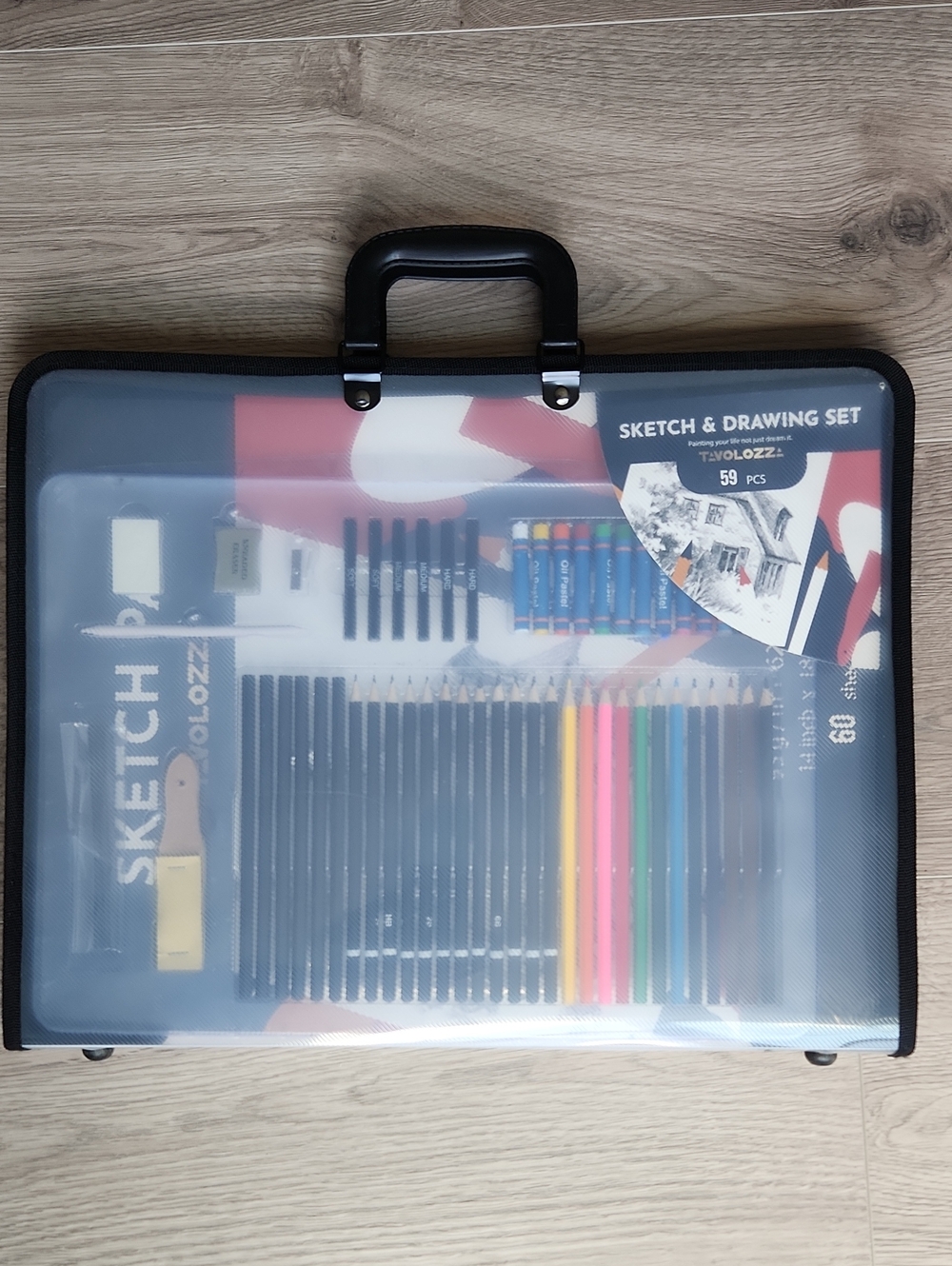 Sketch & Drawing Set - Multicolor Pencils in Carry Case